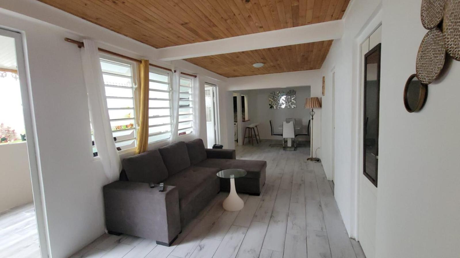 Maison D'Hanaya Le Marin Экстерьер фото